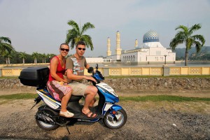 Go where you want, when you want on a Kota Kinabalu rented bike